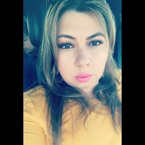 Meet your Posher, Yuliana